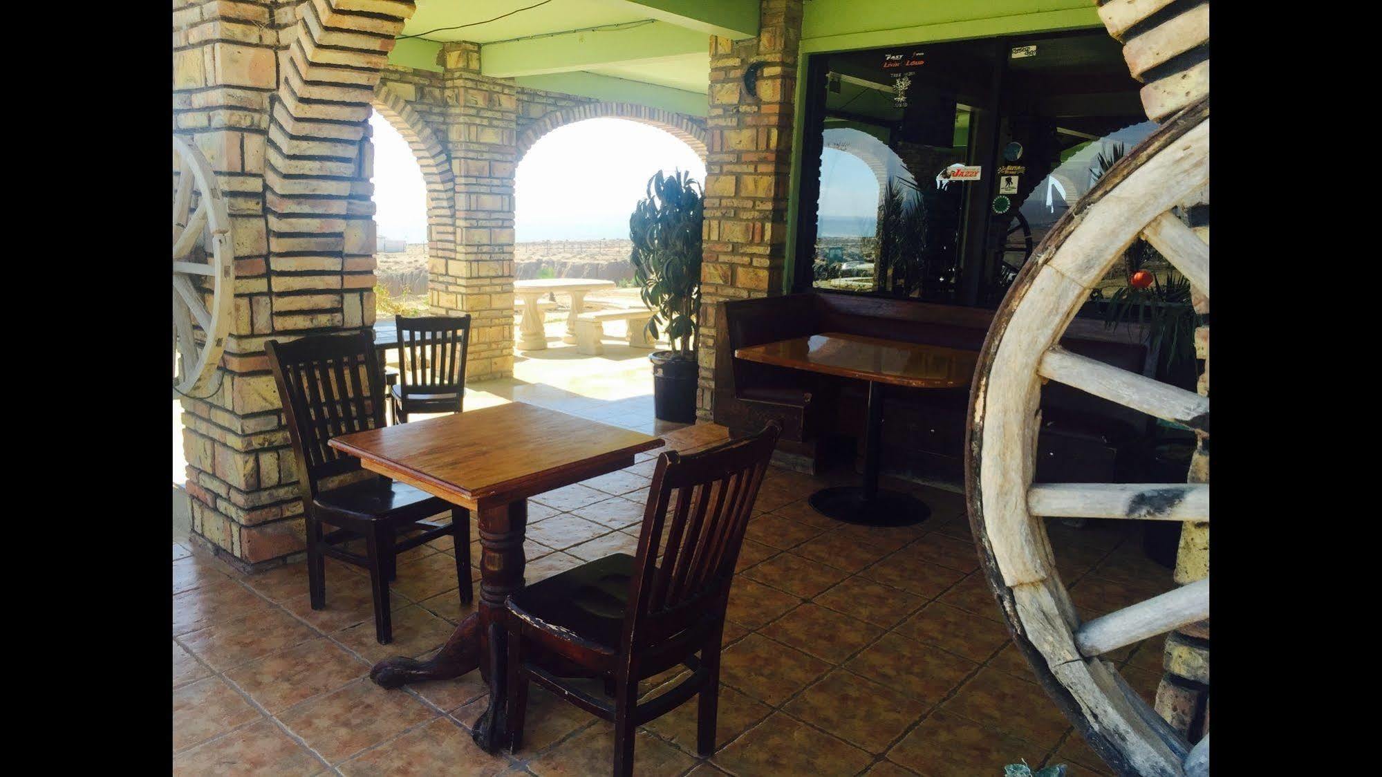 La Cueva Del Pirata Hotel กามาลู ภายนอก รูปภาพ